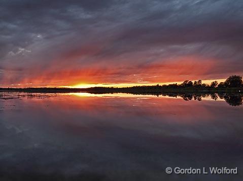 Sunset Rain_20232-4.jpg - Photographed at Kilmarnock, Ontario, Canada.